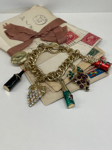 Wine Charm Bracelet Devil's Details